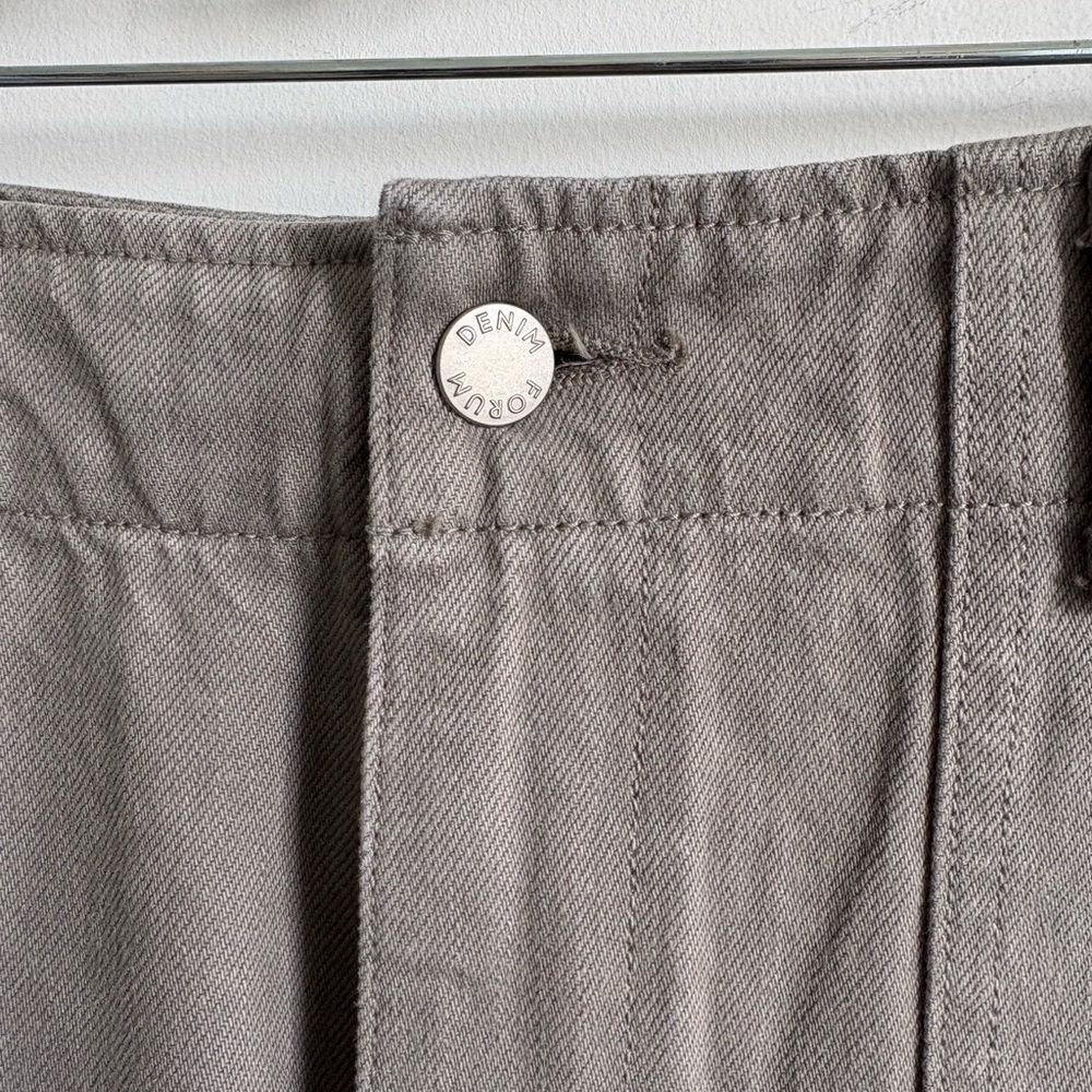 Denim Forum Joni Bermuda Shorts - 100% cotton in olive/khaki - Picture 2 of 12